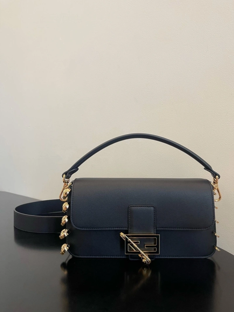 F**di baguette bags 4222c-0886