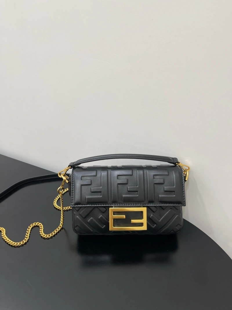 F**di baguette bags 4222c-0890