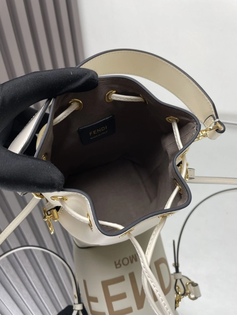 F**di bucket bags 4222c-0909