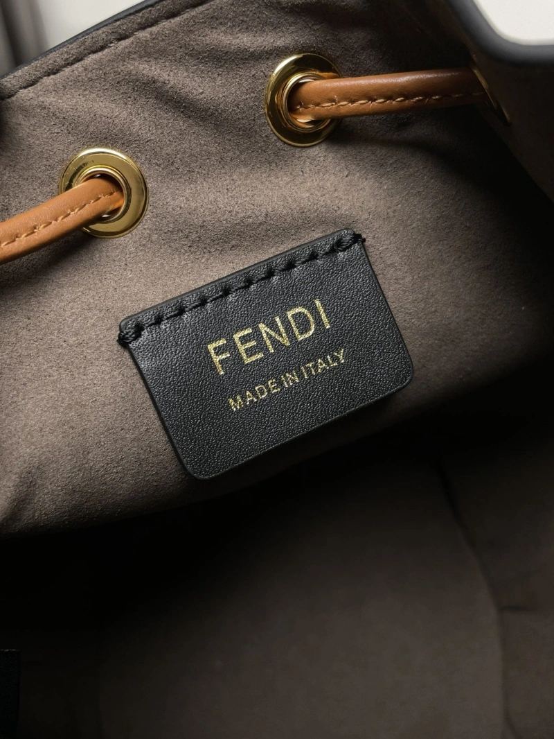 F**di bucket bags 4222c-0910