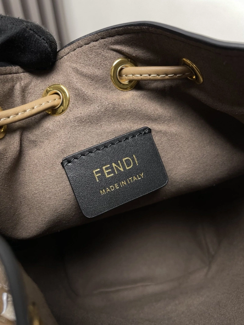 F**di bucket bags 4222c-0911
