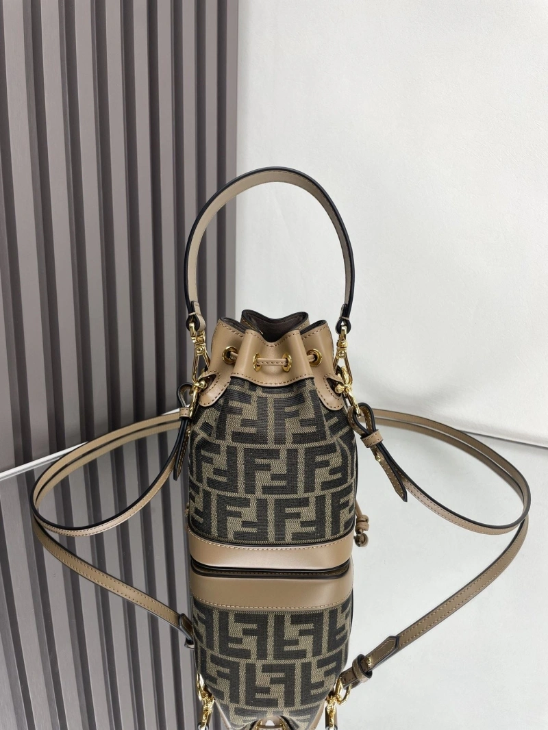 F**di bucket bags 4222c-0914