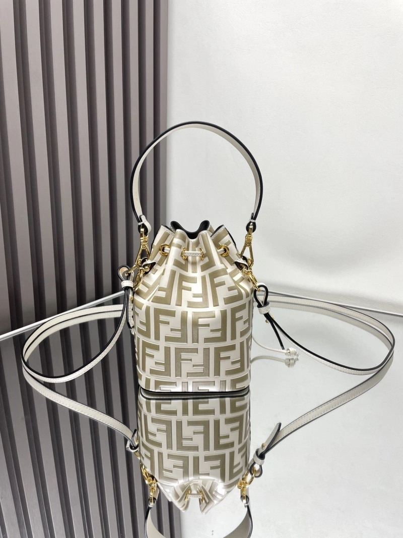 F**di bucket bags 4222c-0925