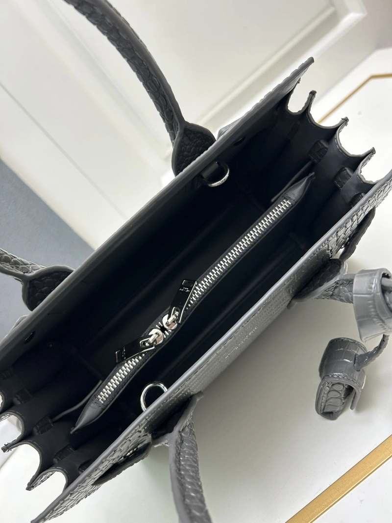 Y51 top handle bags 4224-0009