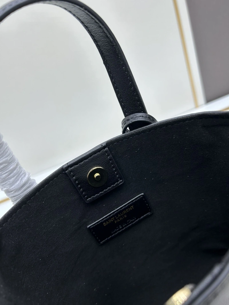 Y51 top handle bags 4224-0052