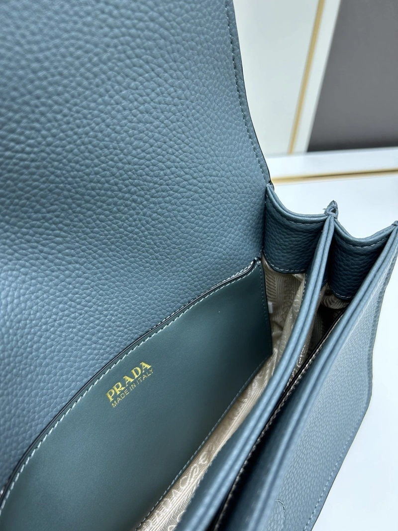 Pra*a satchel bags 4224-0081