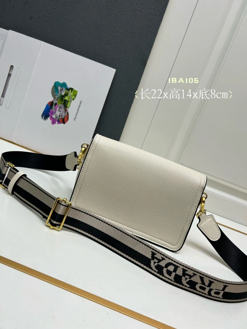 Pra*a satchel bags 4224-0142
