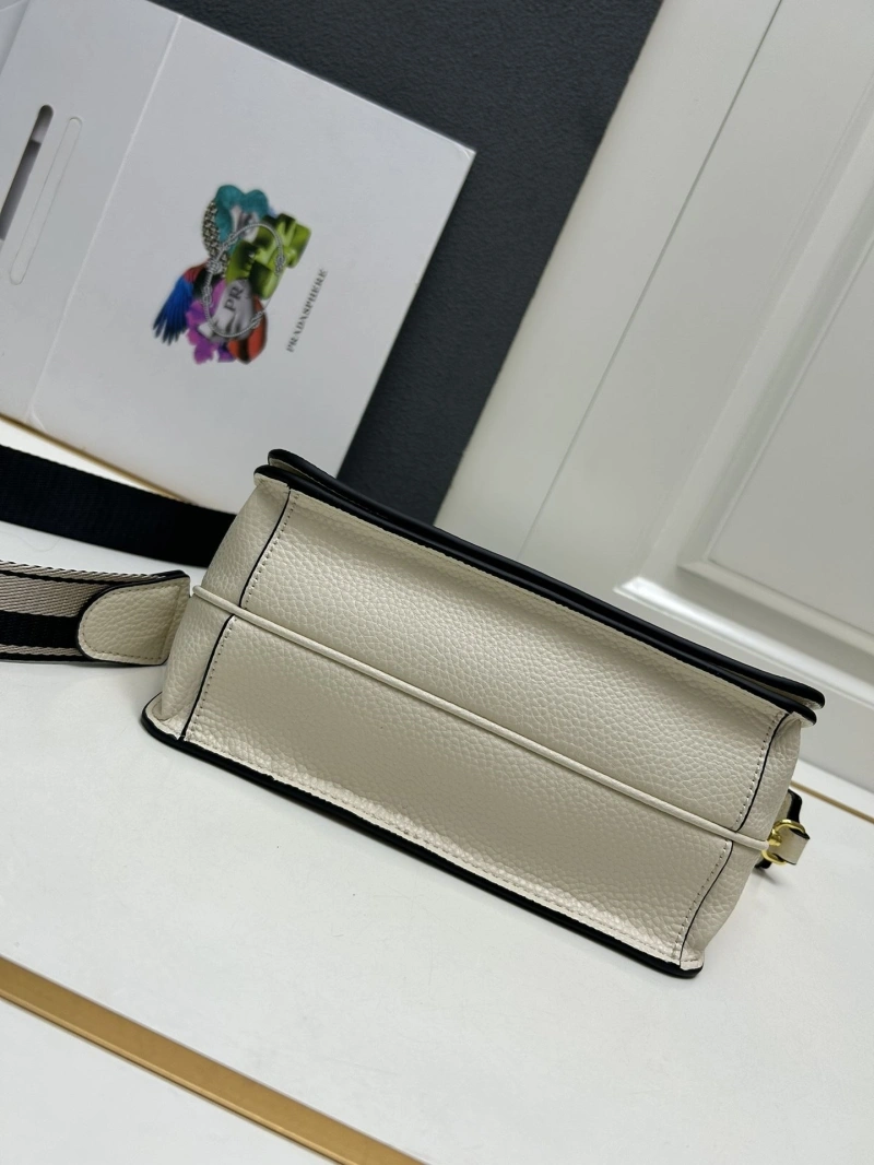 Pra*a satchel bags 4224-0142