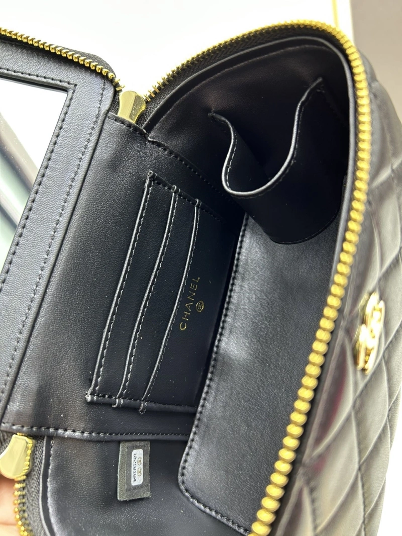 Ch**el cosmetic bags 4224-0333