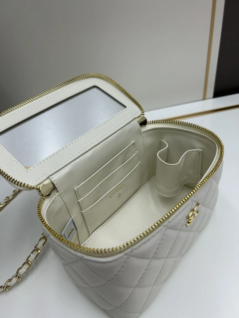 Ch**el cosmetic bags 4224-0335