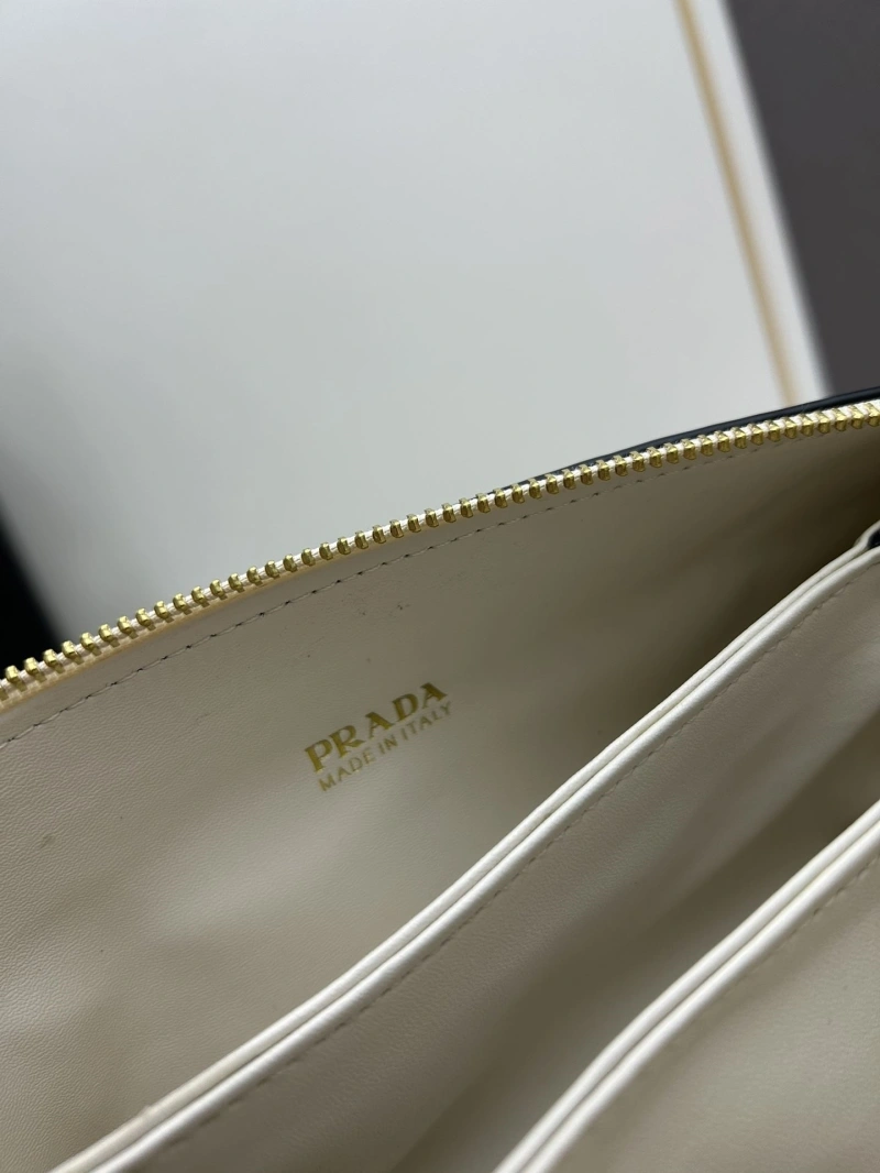Pra*a satchel bags 4224-0415