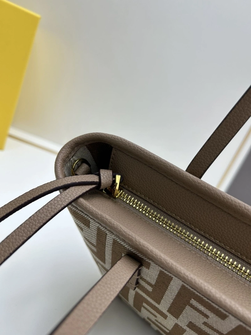 F**di top handle bags 4224-0418