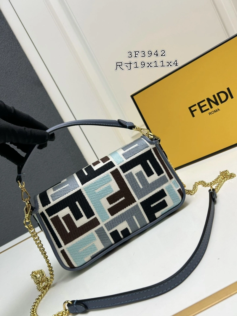 F**di baguette bags 4224-0531
