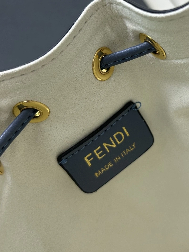 F**di bucket bags 4224-0536