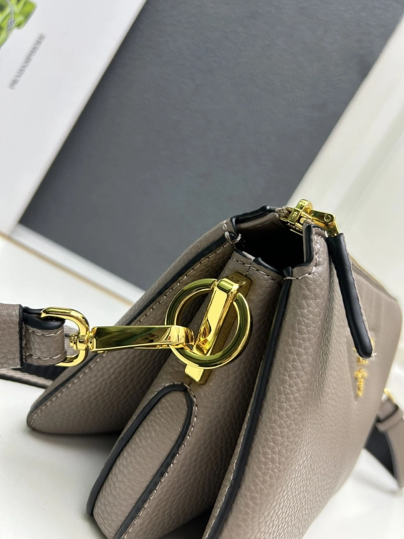 Pra*a satchel bags 4224-0537