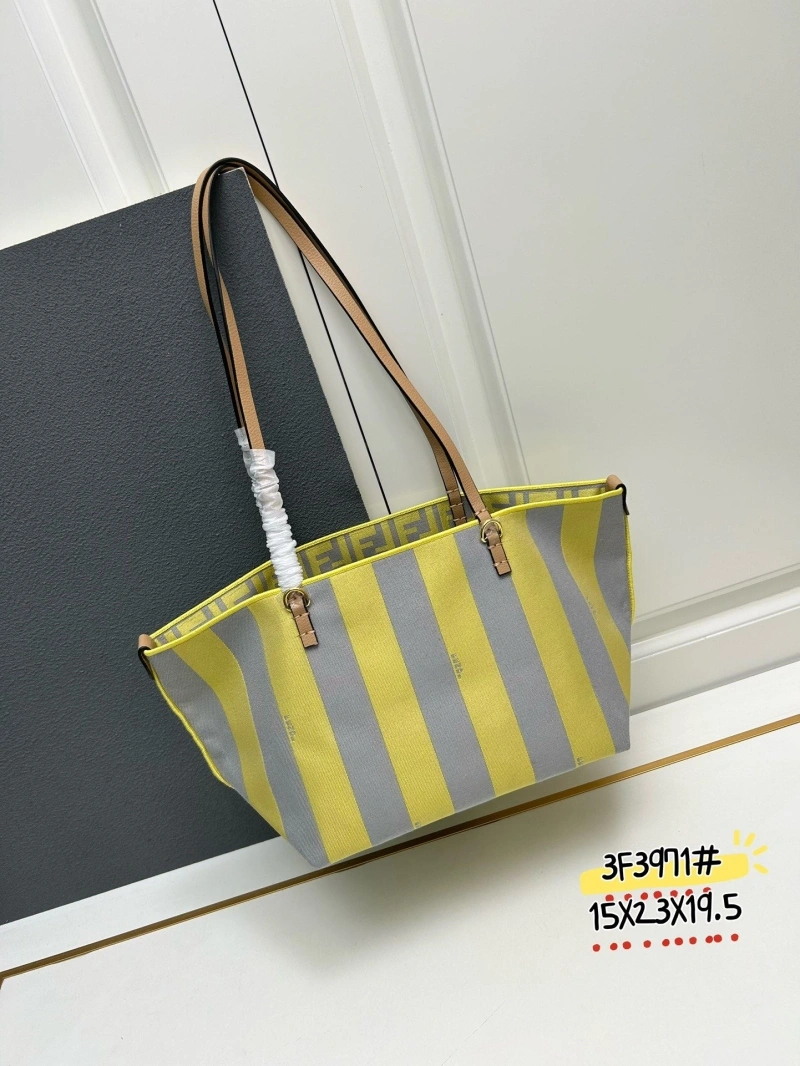 F**di shopping bags 4224-0559