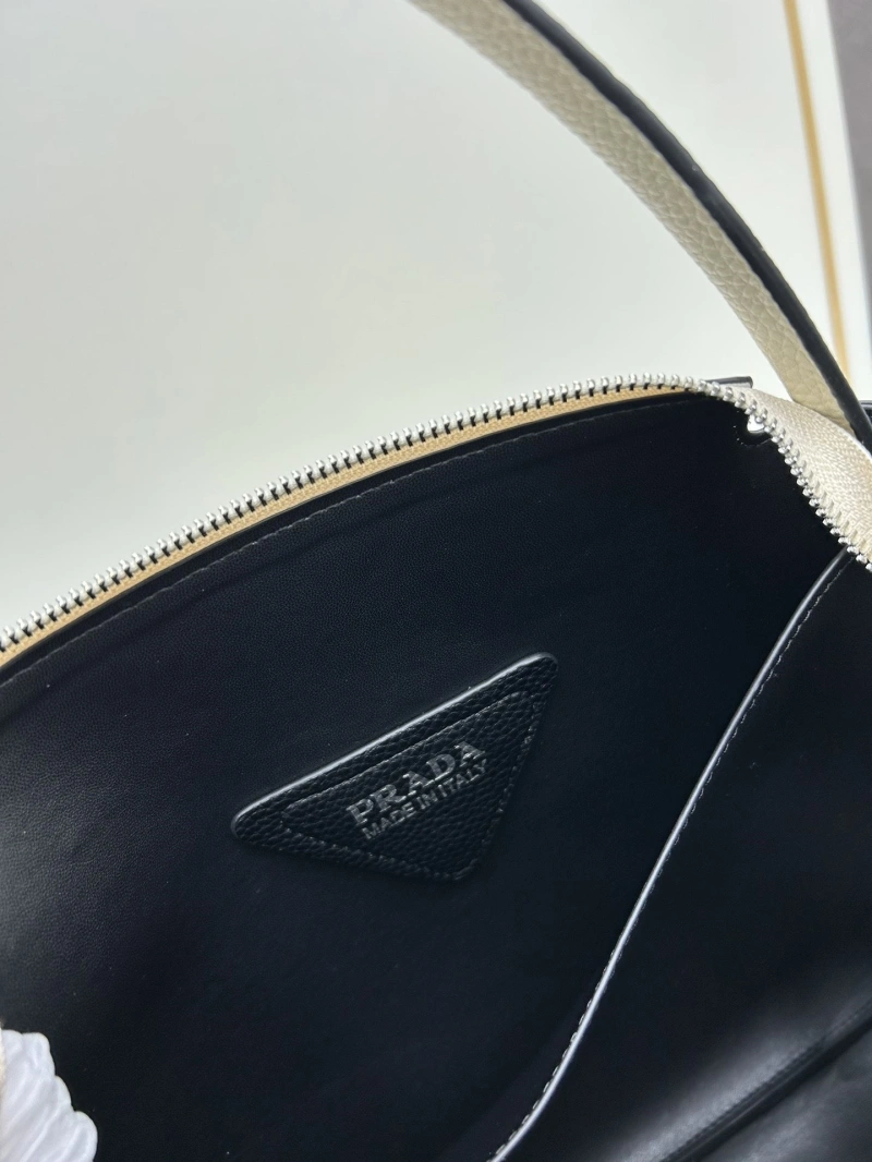 Pra*a top handle bags 4224-0650