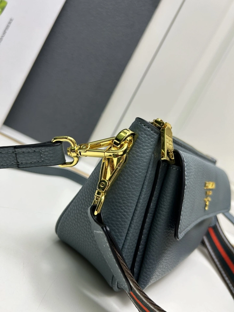 Pra*a satchel bags 4224-0707