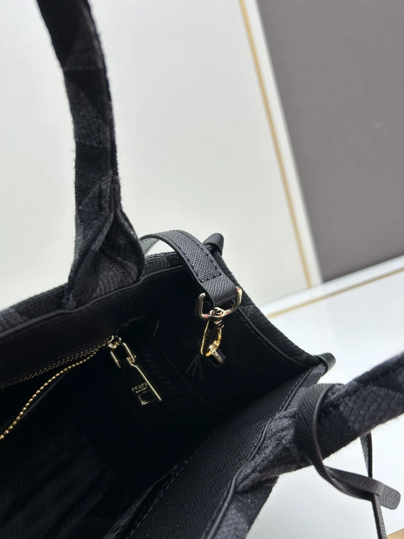 Pra*a shopping bags 4224-0734