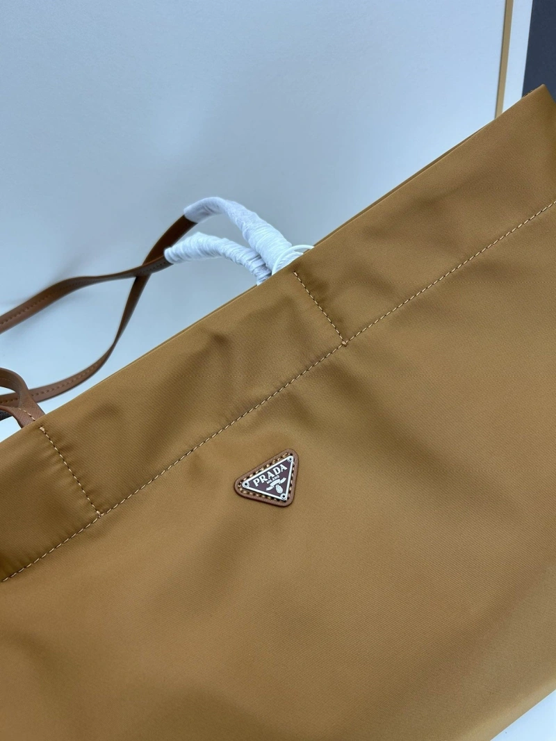 Pra*a shopping bags 4224-0854