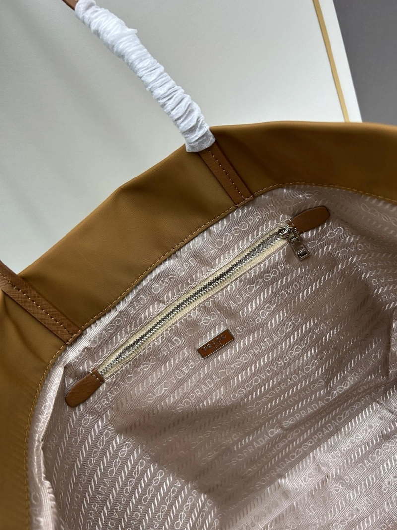 Pra*a shopping bags 4224-0854