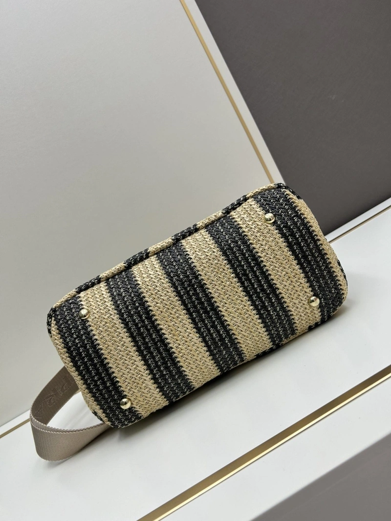 Pra*a shopping bags 4224-0957