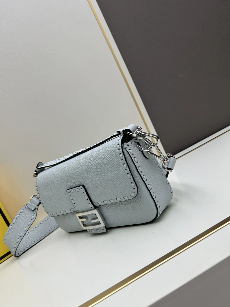 F**di baguette bags 4224-0978