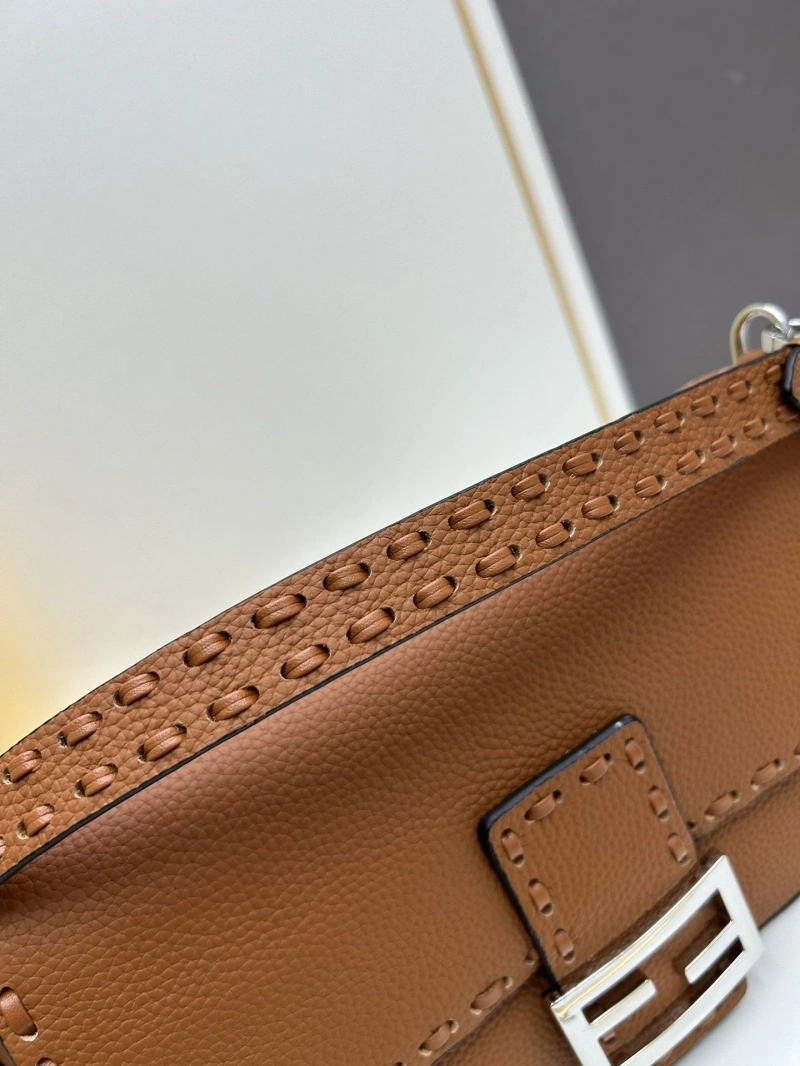 F**di baguette bags 4224-0981