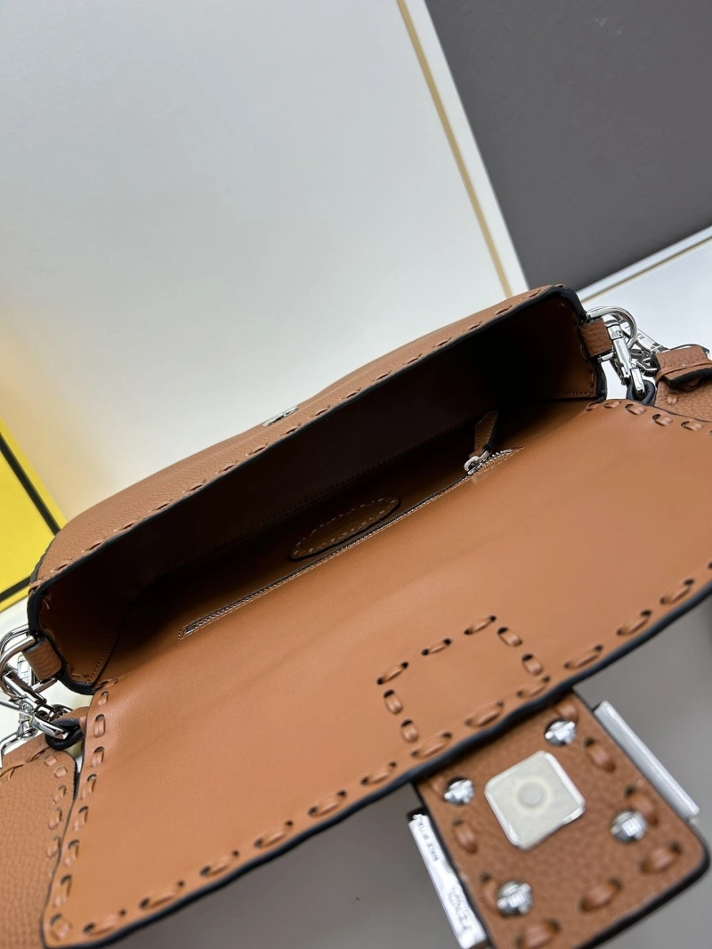 F**di baguette bags 4224-0981