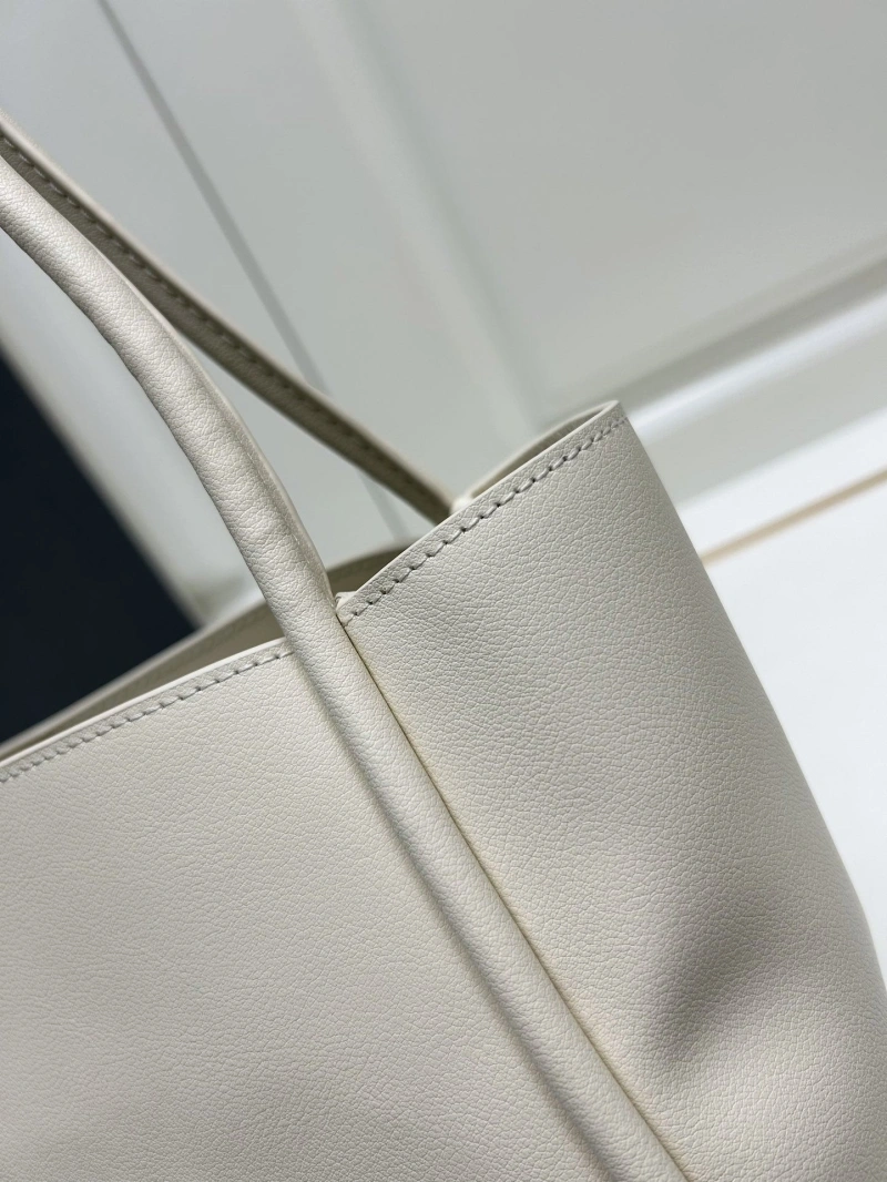 Pra*a shopping bags 4224-1339
