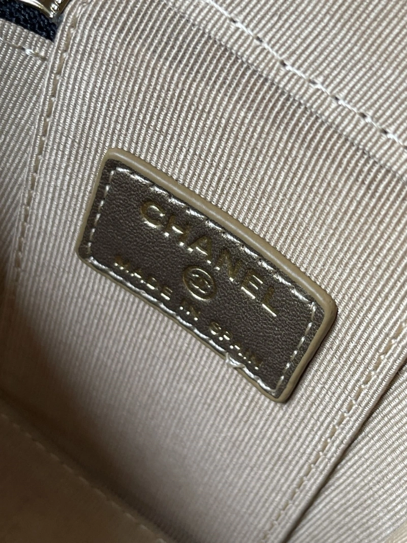 Ch**el cosmetic bags 4224-1923