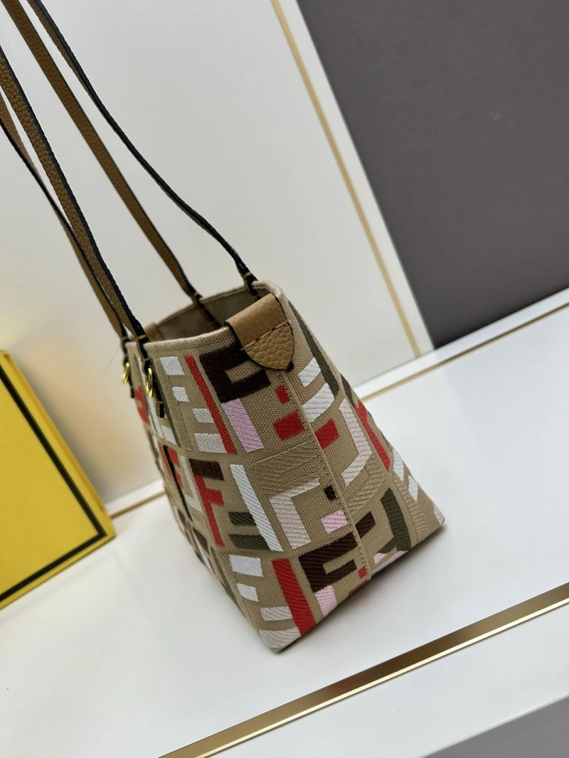 F**di shopping bags 4224-1942