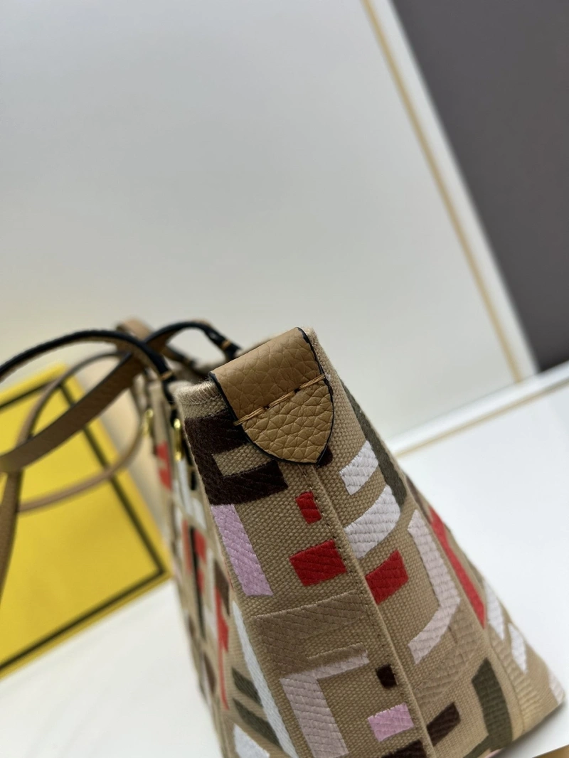F**di shopping bags 4224-1942