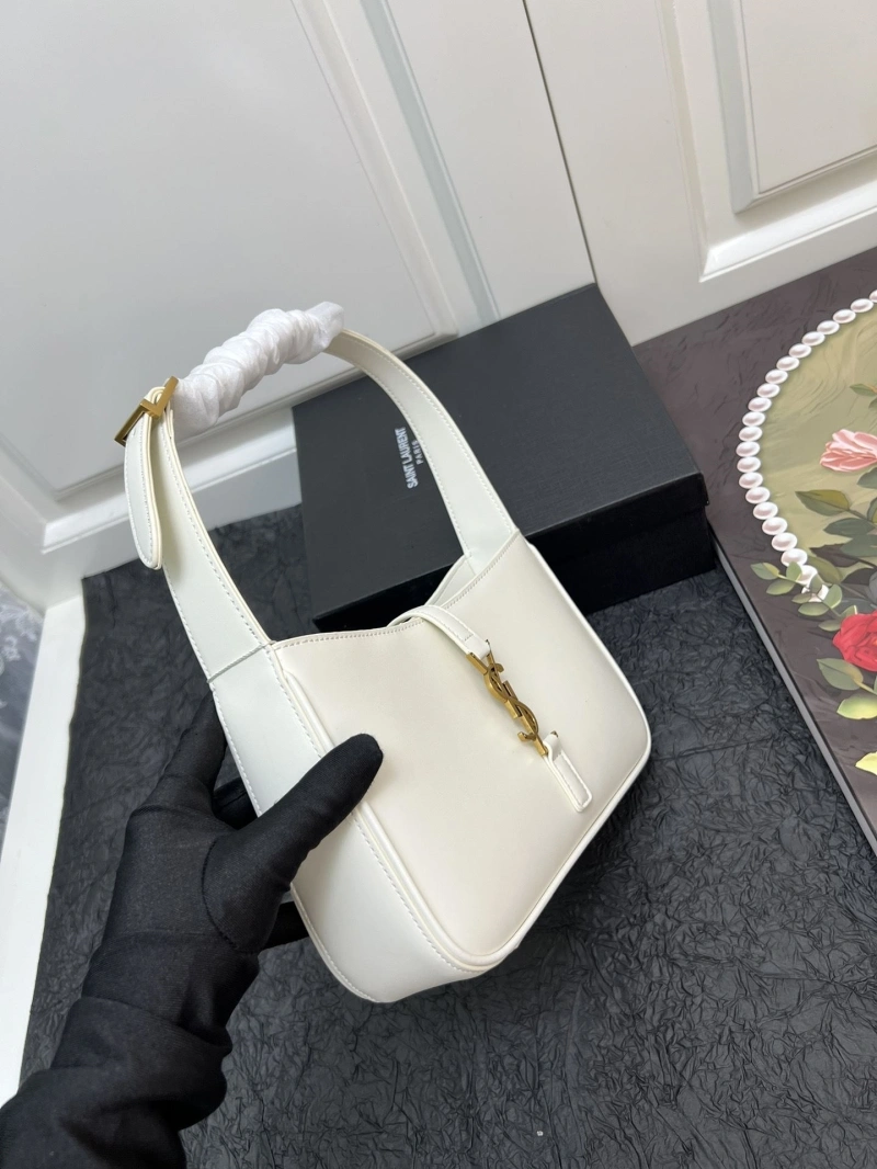 Y51 top handle bags 4224-1961