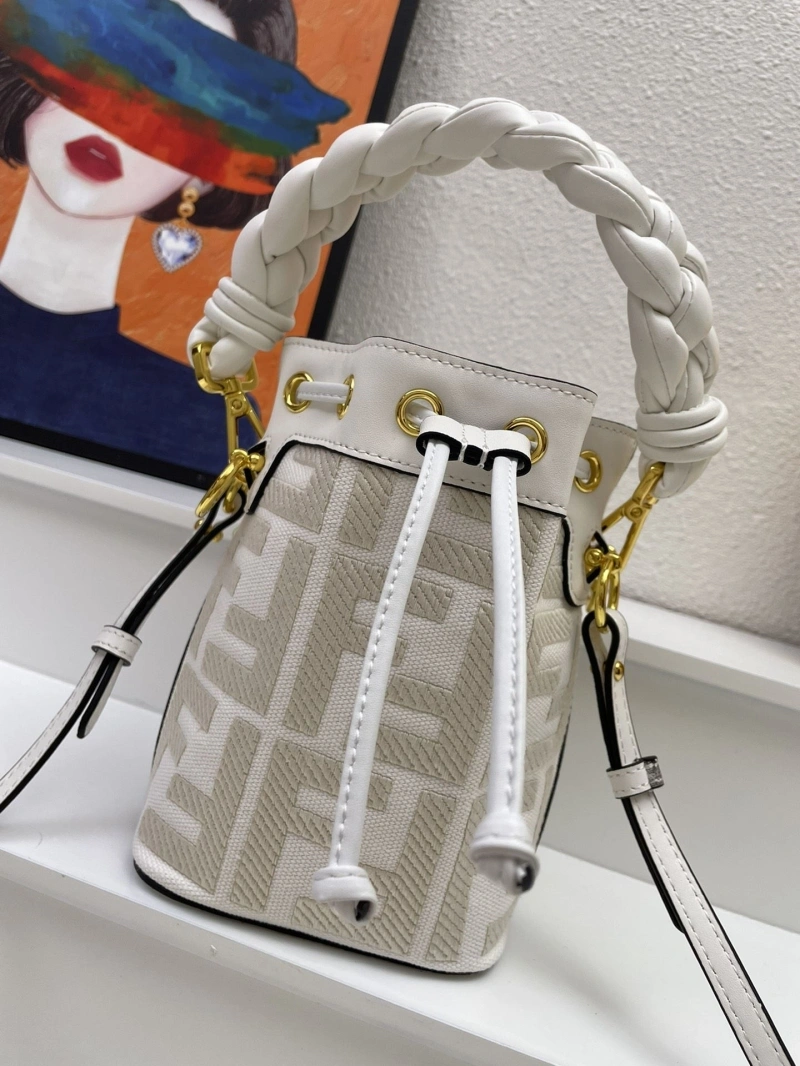 F**di bucket bags 4224-2028