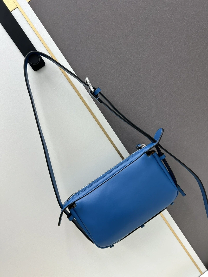 F**di top handle bags 4224-2100
