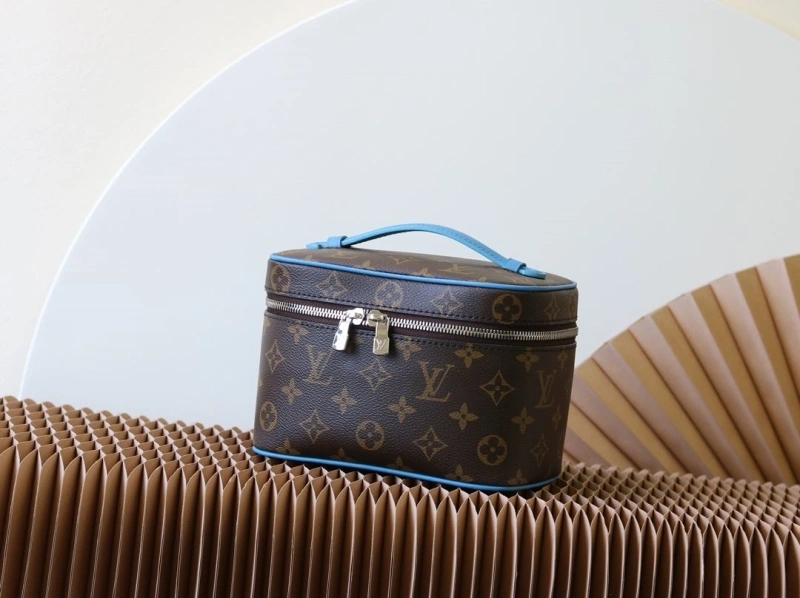 LV Cosmetic Bags 4233A-0301