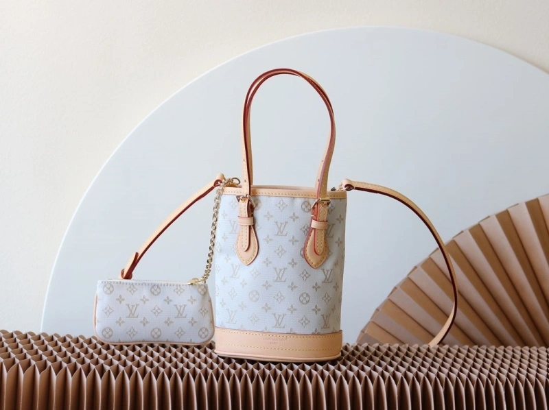 LV Bucket Bags 4233A-0314