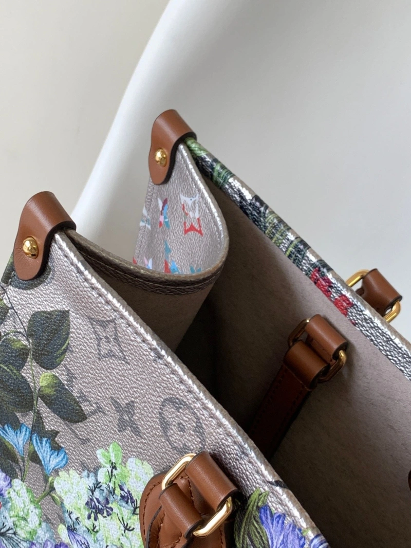 LV Shopping Bags 4233A-0839