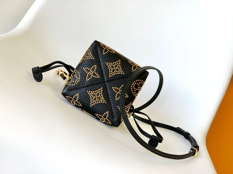 LV Bucket Bags 4233A-1055