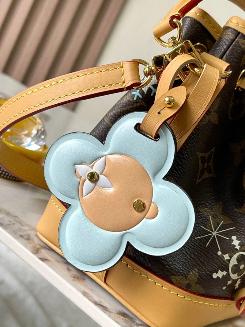 LV Bucket Bags 4233A-1170