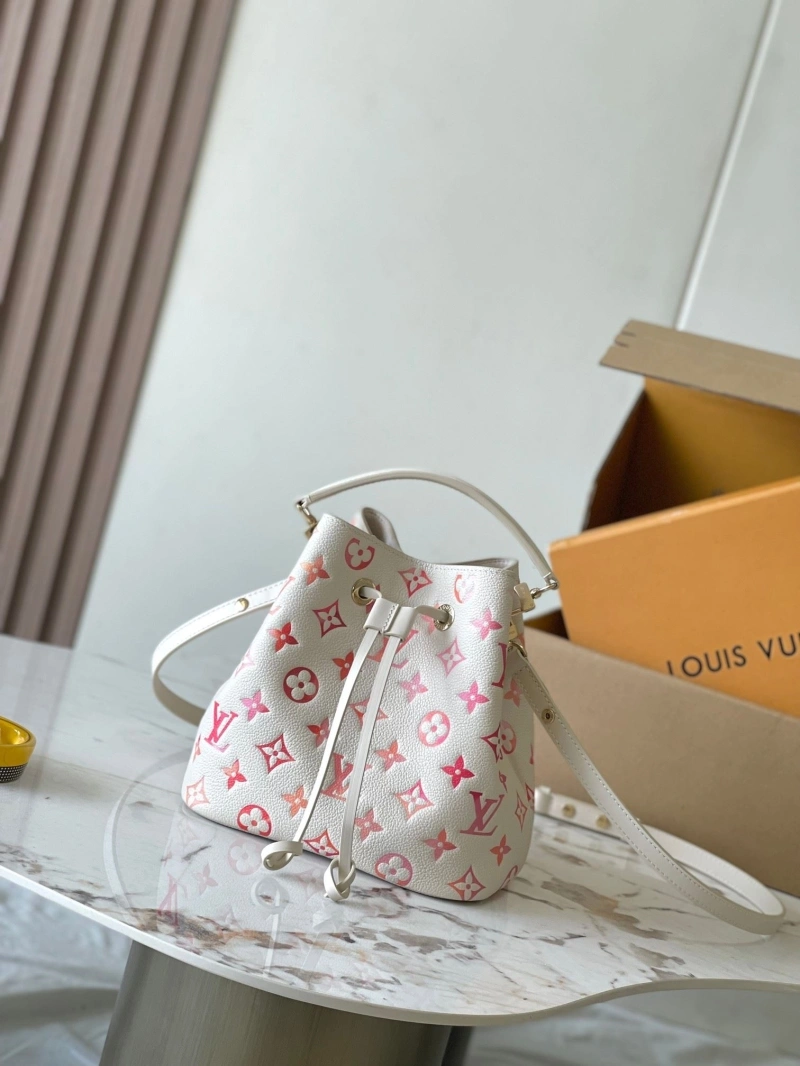 LV Bucket Bags 4233A-1217