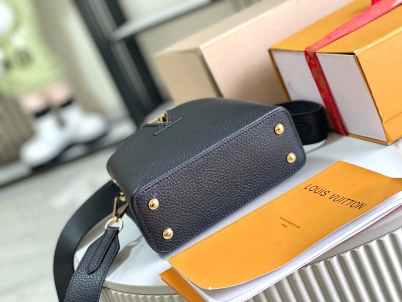 LV Capucines Bags 4233A-1262