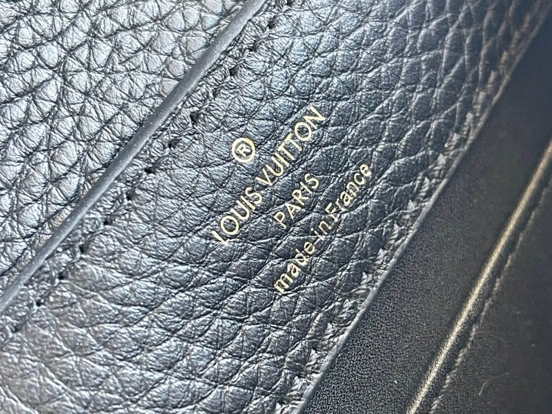 LV Capucines Bags 4233A-1270