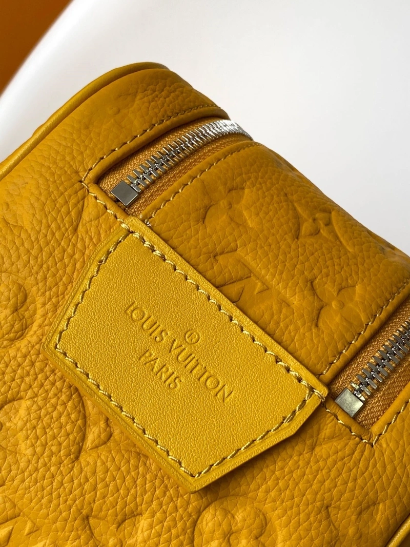 LV Cosmetic Bags 4233A-1530