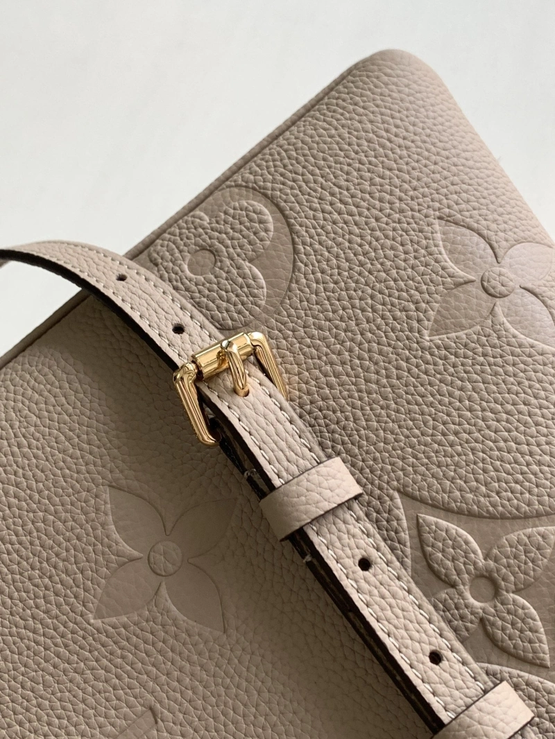 LV Top Handle Bags 4233A-1562