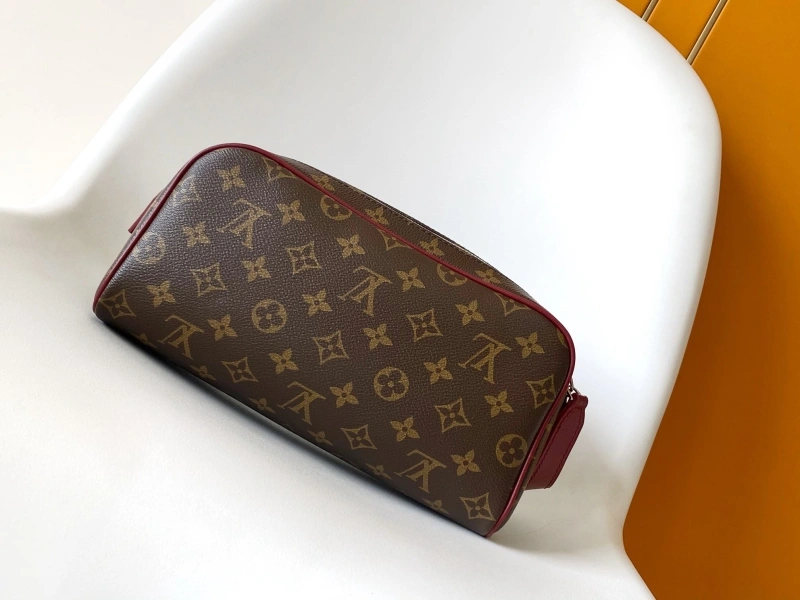 LV Cosmetic Bags 4233A-1568