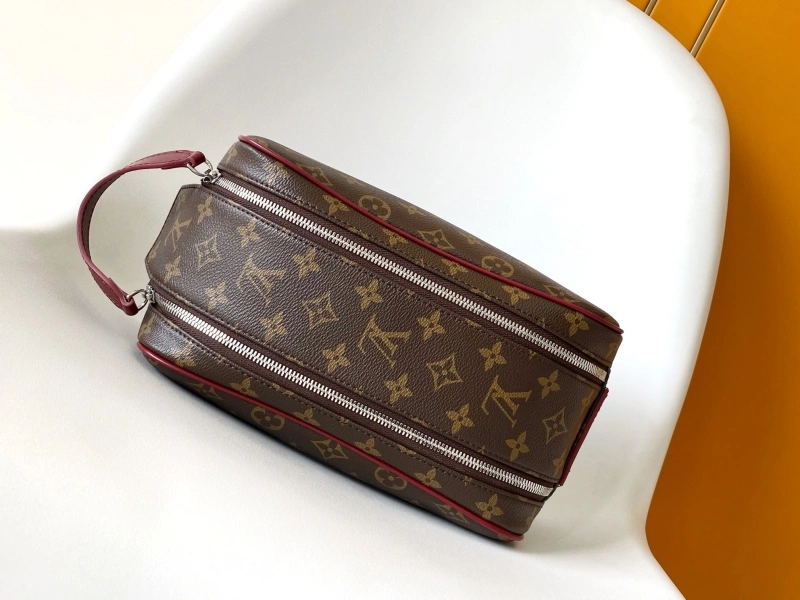 LV Cosmetic Bags 4233A-1568