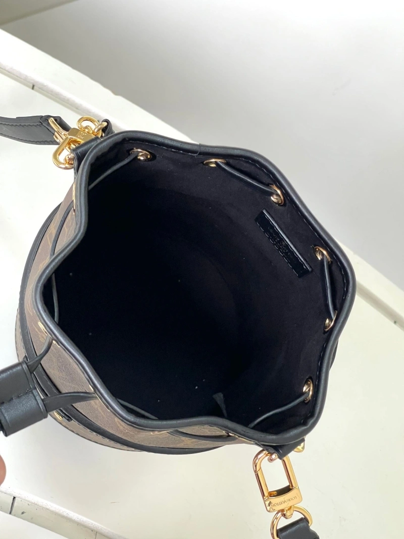 LV Bucket Bags 4233A-1737