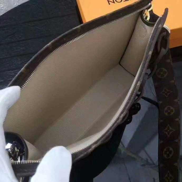 LV Clutch Bags 4233A-1996